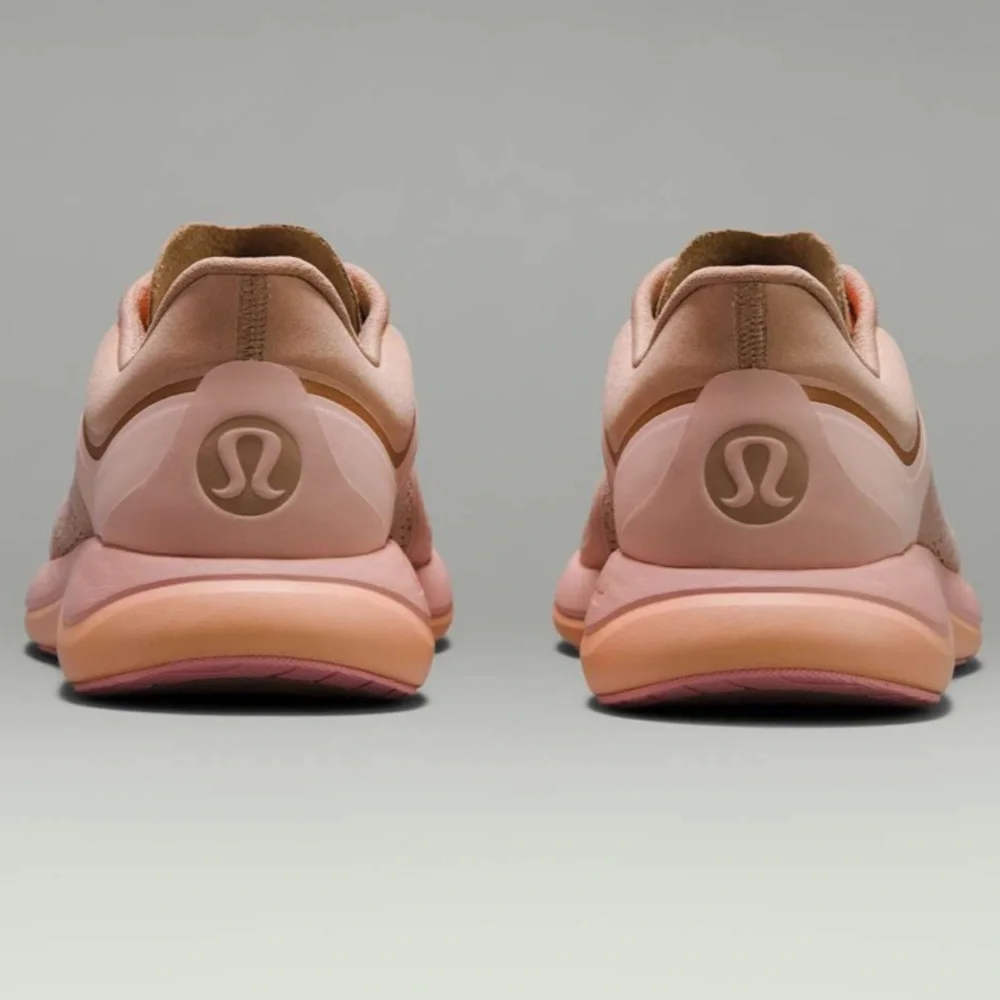 lululemon Women's Chargefeel Low Sneakers Color Mink Size: 8.5 - Picture 3 of 15